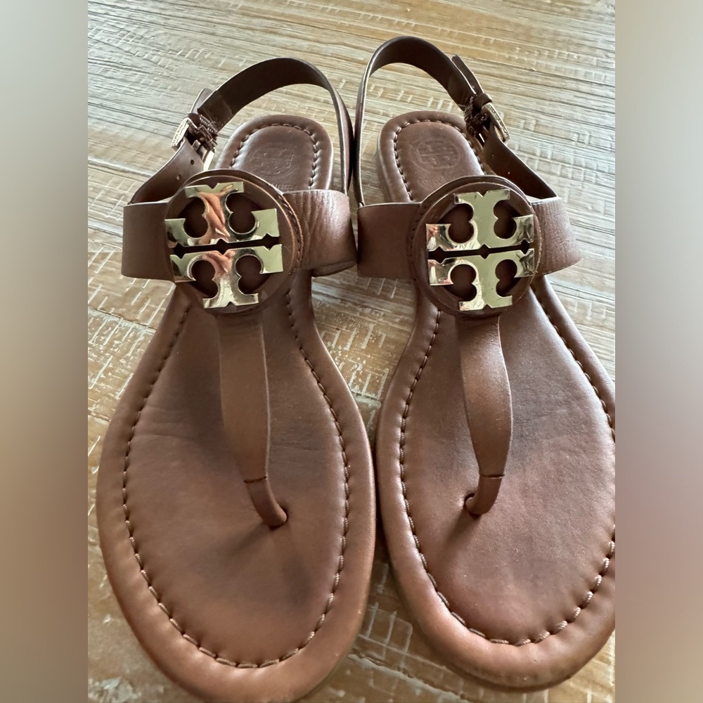 TORY BURCH TAN LEATHER THONG